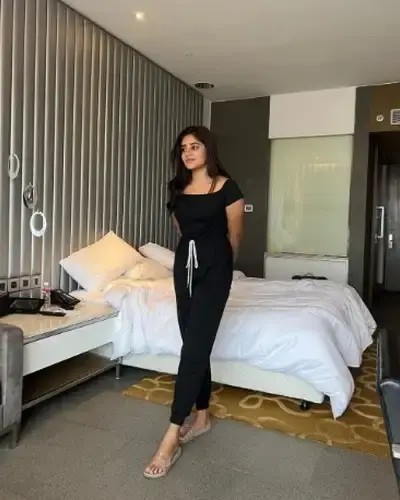 Call Girls Babai Cash On Delivery